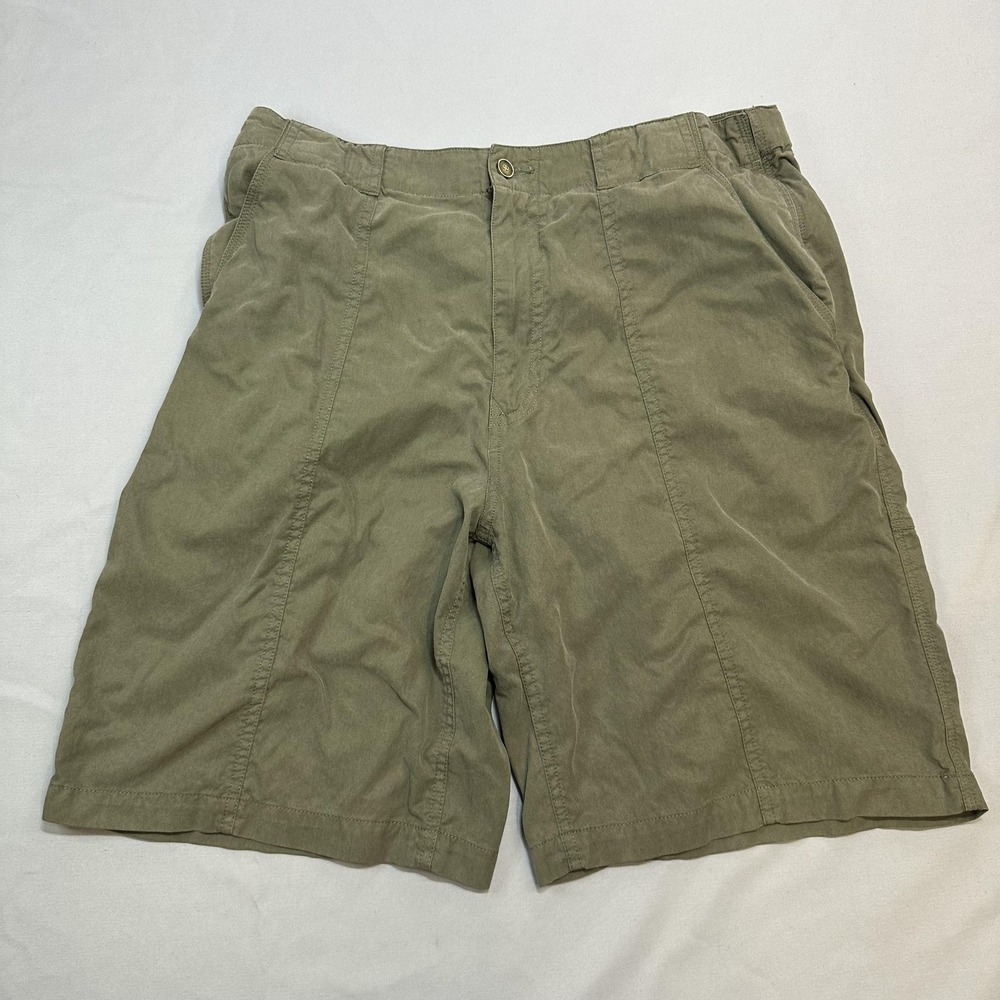 Tommy Bahama Shorts Mens 35 Green Bermuda Lyocell Flat Front 9 In Casual Outdoor